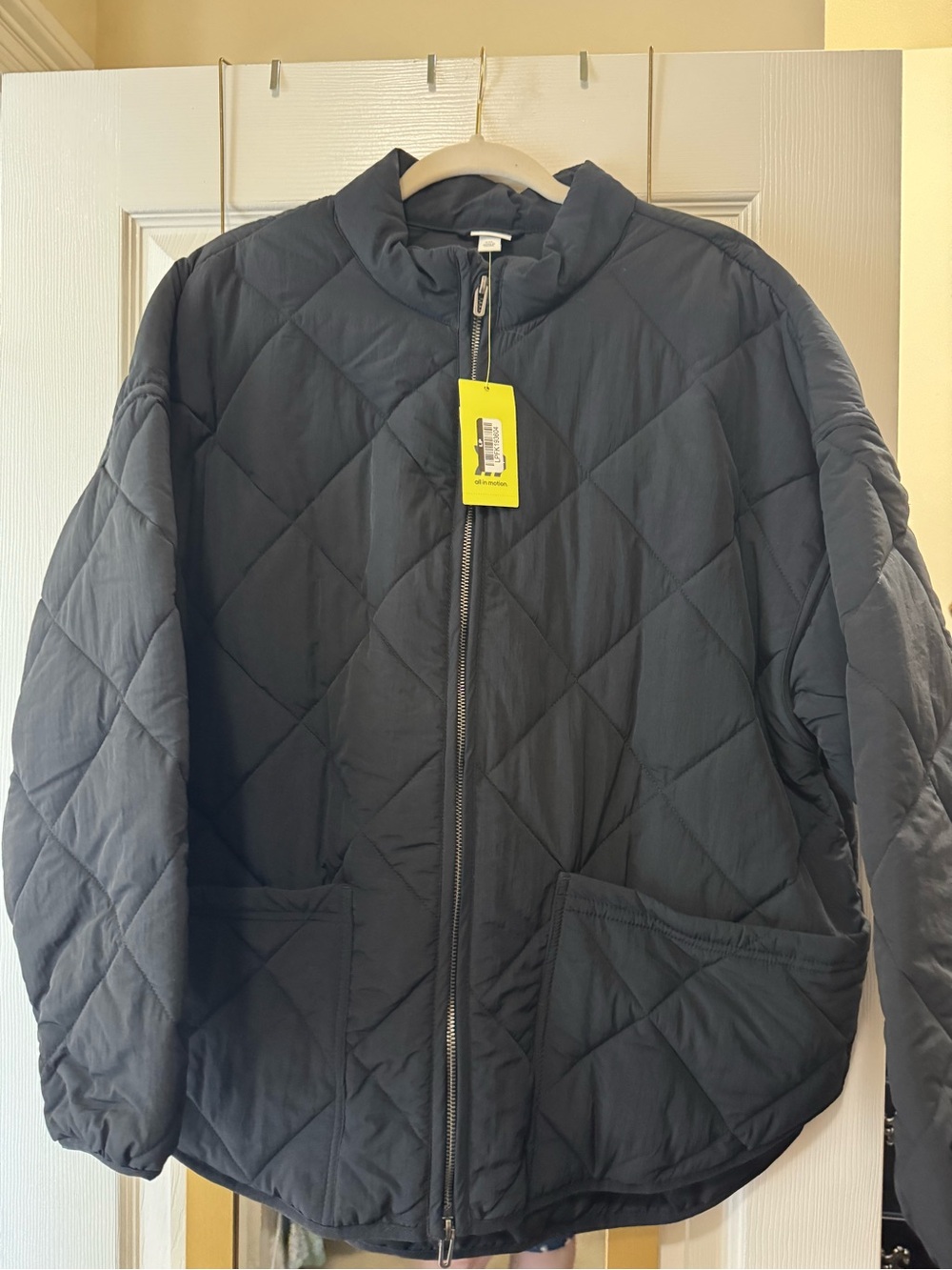 NWT Women's Quilted Zip-Front Jacket - Black XXL All in Motion
